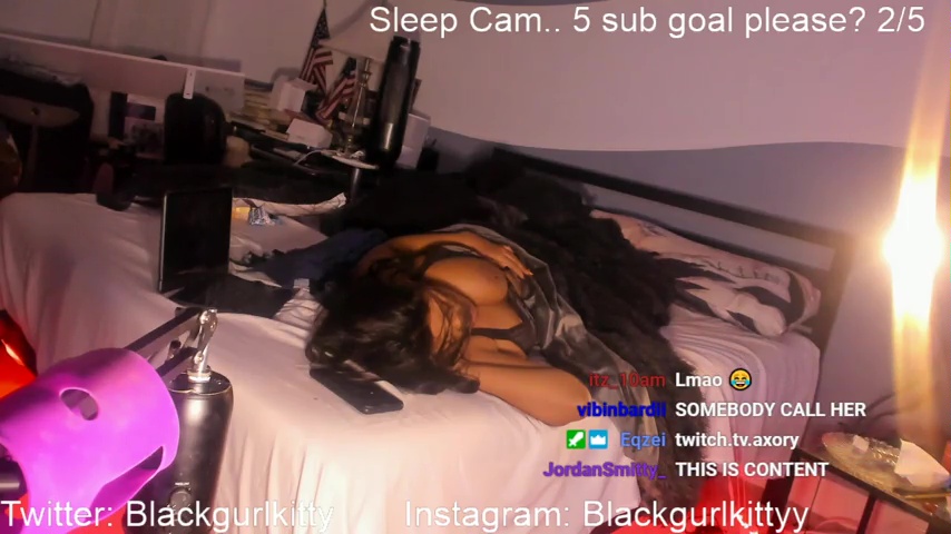 Mira el video de EmilySweats Sleep Cam Boob Slip de Twitch Streamer en Porno dominicano