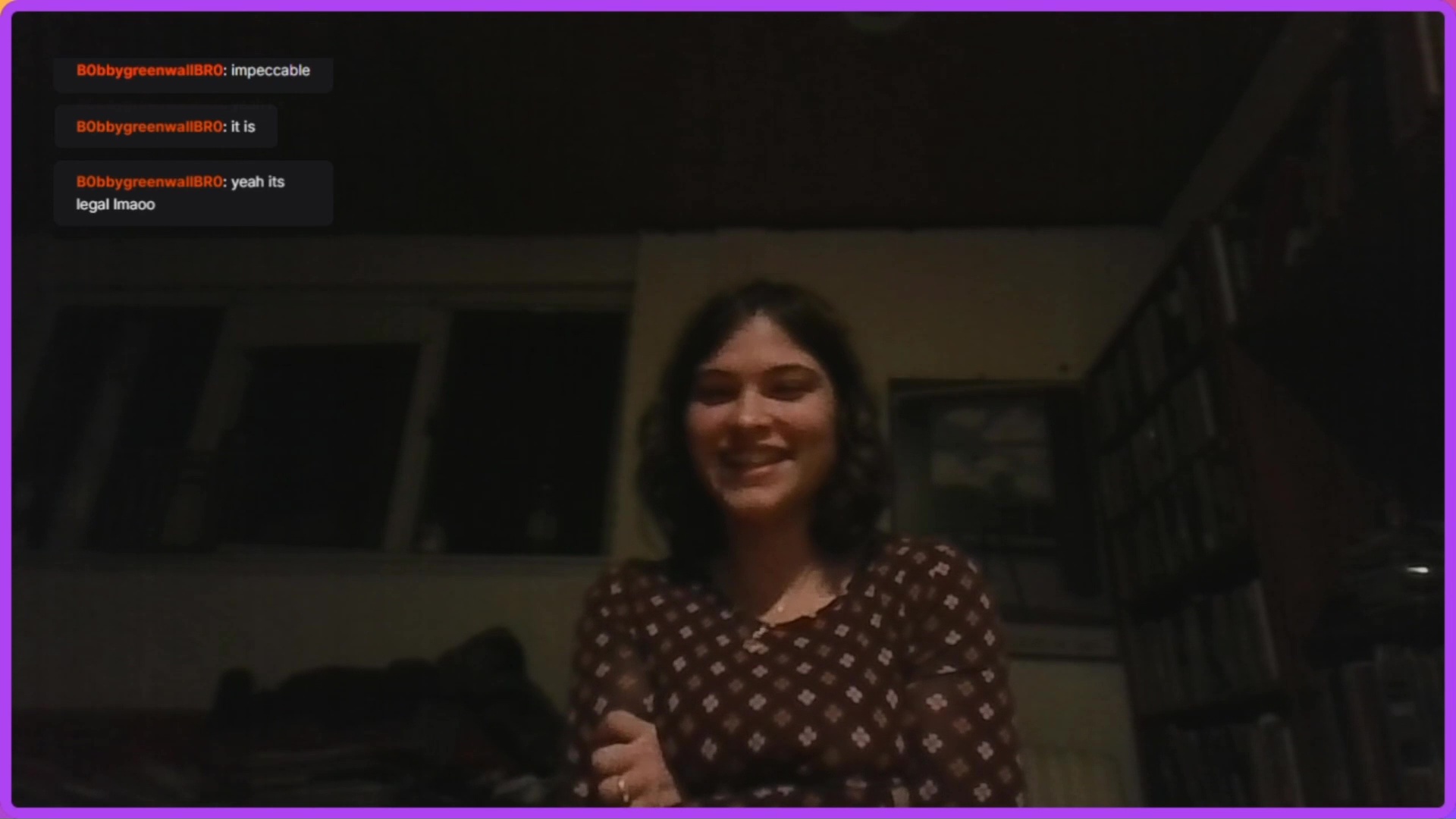 Mira a una tímida streamer de Twitch mostrando sus tetas en Porno dominicano