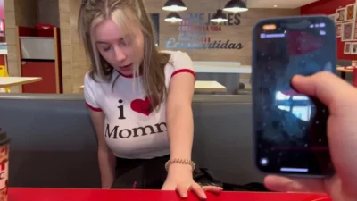 Solo se reproduce Devdasha en el video móvil