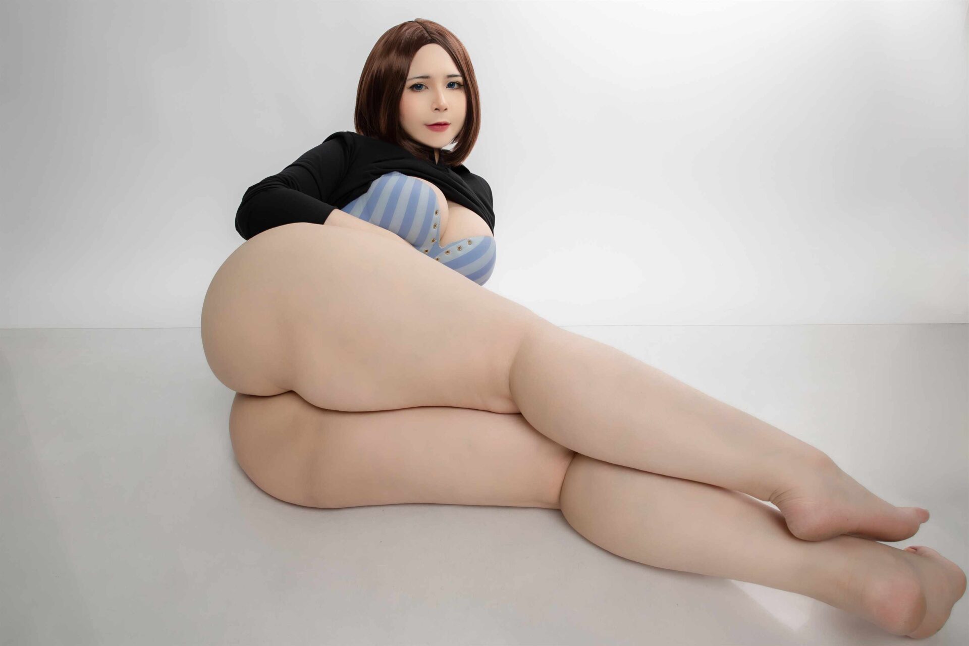 Mira la lencería sexy de Uy Uy Samsung Sam Blue Thong en Porno dominicano